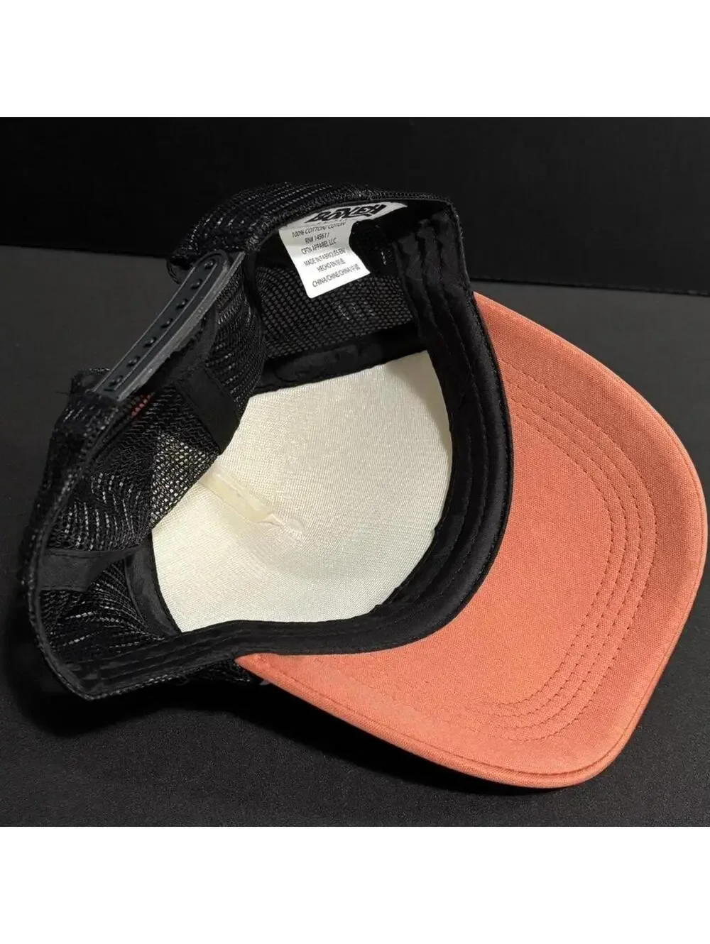 Boken Supply “Love” Trucker Hat Daisy Graphic - Picture 3 of 4